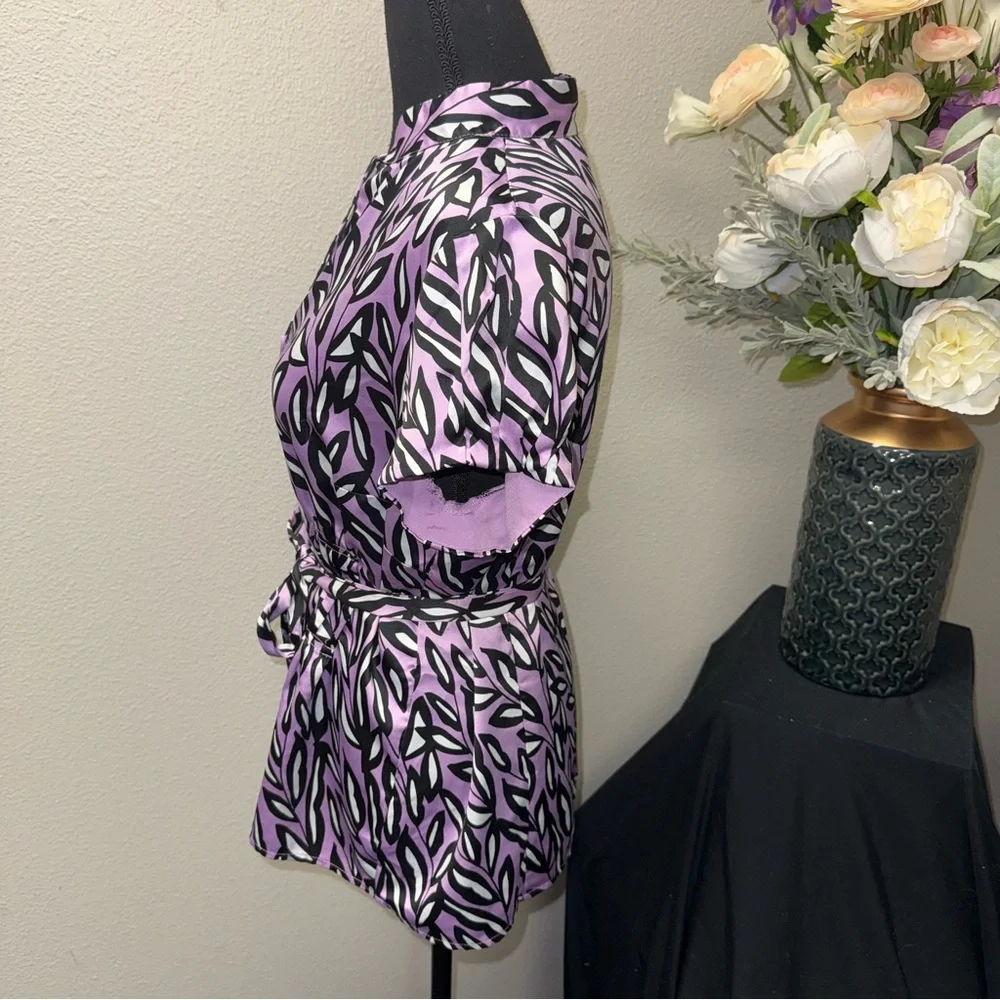 Worthington Purple Black Abstract Print Tie Waist Short Sleeve Blouse L - Picture 2 of 7